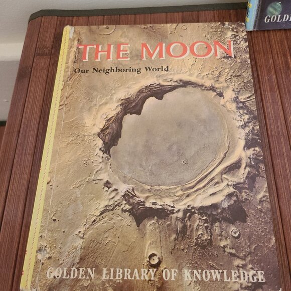 Vintage The Moon/Planets Golden Knowledge of Library Books - 2 - Picture 2 of 14